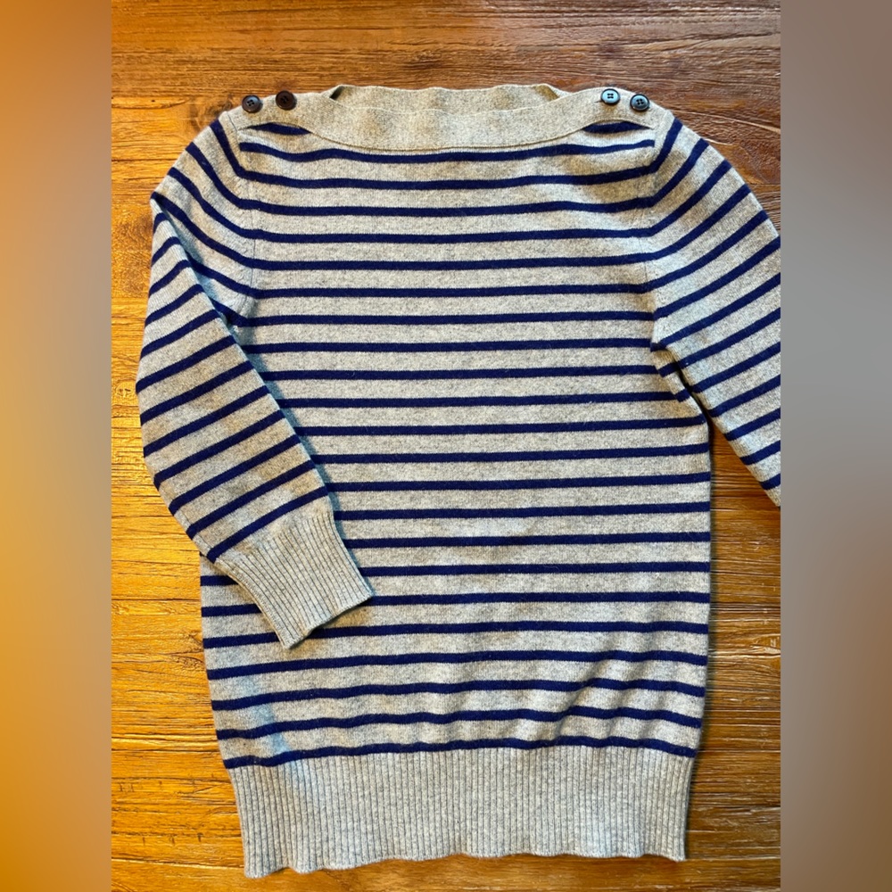 DEMYLEE boatneck, cashmere, striped sweater. Size Sm.